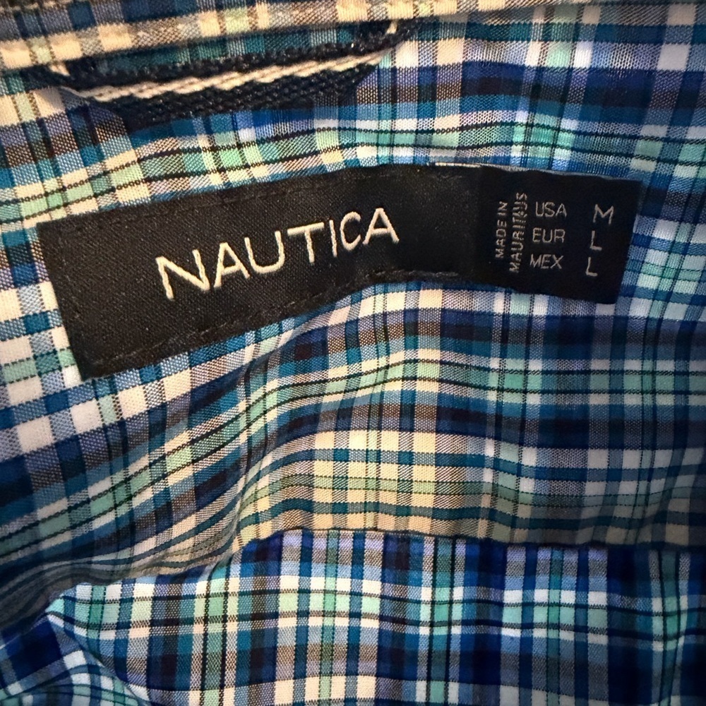 Nautica Plus Plaid Size Medium Long Sleeve Button Shirt - Picture 2 of 2